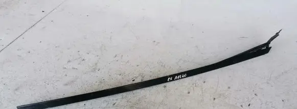 Opel Signum Front door glass trim molding 