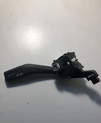 Volkswagen Golf V Indicator stalk 1K0953513