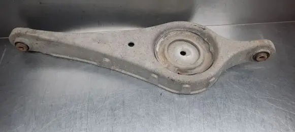 Volvo V70 Rear control arm