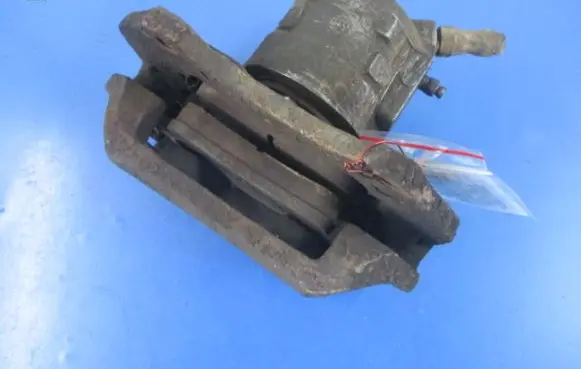 Fiat Uno Front brake caliper