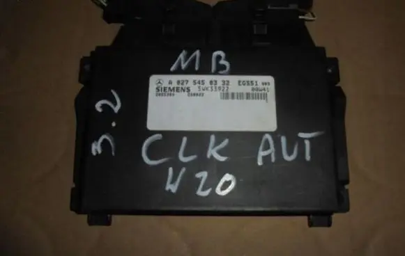 Mercedes-Benz C W203 Transfer box differential control unit 