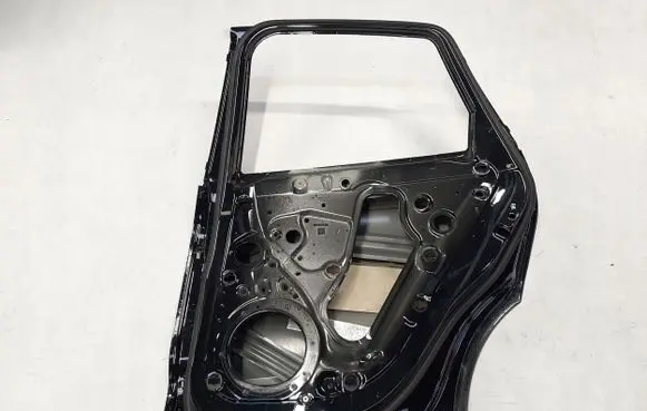 Porsche Macan (95B) Front door 95B833112