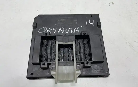 Skoda Octavia Mk3 (5E) Other control units/modules 5Q0937084AD