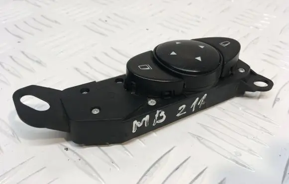 Mercedes-Benz E W211 Wing mirror switch 2118215379