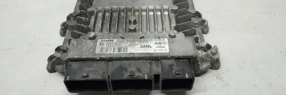 Ford Focus Engine control unit/module 4M5112A650JL 5WS40303KT