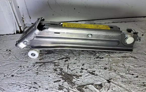 Audi A8 S8 D3 4E Lift Jack 4E0011031A