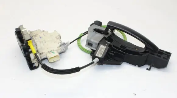 Audi TT TTS Mk2 Front door lock 