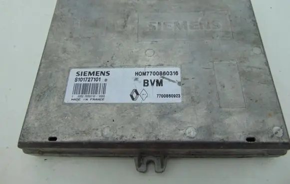 Renault Scenic III - Grand scenic III Engine control unit/module 7700860316