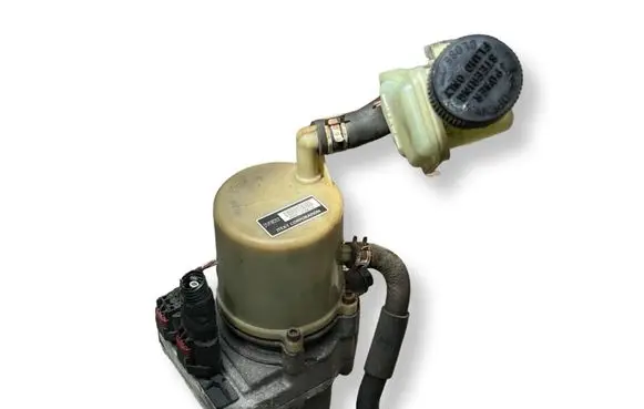 Mazda 3 II Power steering pump BBM532600