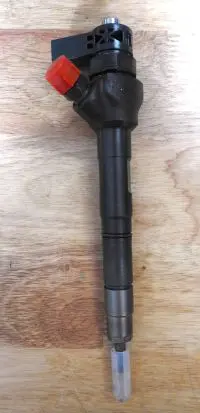 Skoda Octavia Mk3 (5E) Fuel injector 0445110475