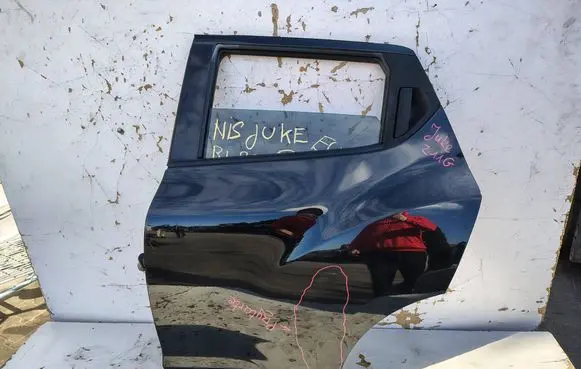 Nissan Juke I F15 Rear door 