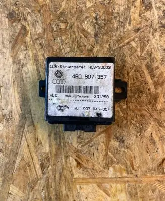 Audi A6 S6 C5 4B Light module LCM 4B0907357 201299 5LK00784500