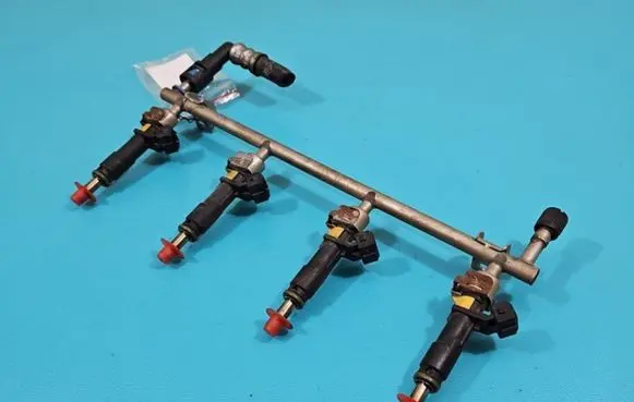 Opel Zafira B Fuel injector 55353806 IMPRK1404899