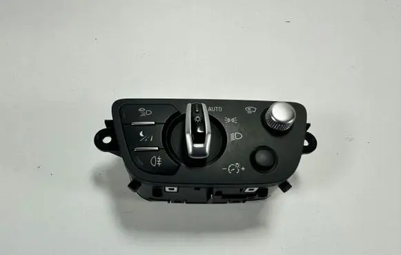 Audi Q7 4M Tailgate/trunk/boot open switch 