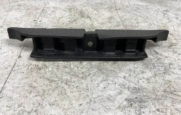 Volkswagen Touareg II Front bumper foam support bar 7P6807248