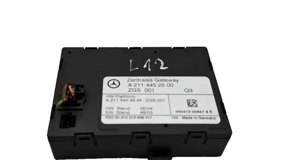 Mercedes-Benz E W211 Gateway control module A2114452500