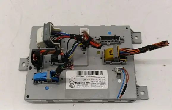 Mercedes-Benz C W205 Comfort/convenience module A2059008304