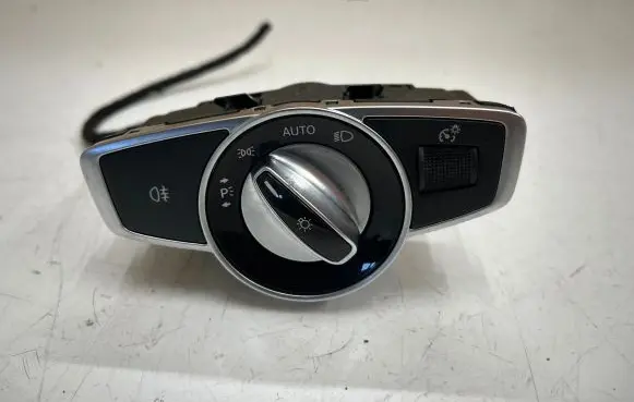 Mercedes-Benz E W238 Light switch A2229055508 10137012 9J01