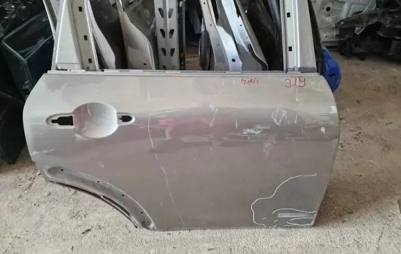 Mini Cooper Countryman R60 Rear door