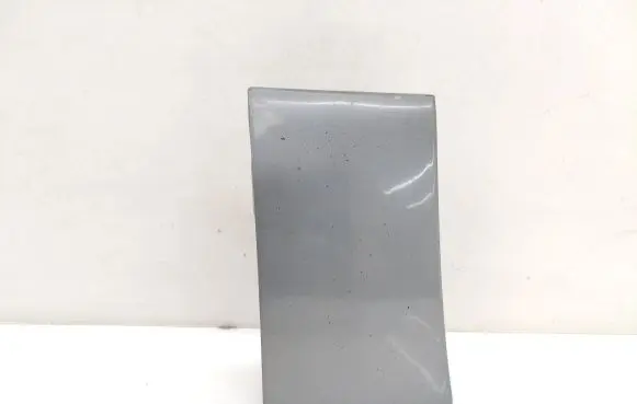 Fender trim (molding)