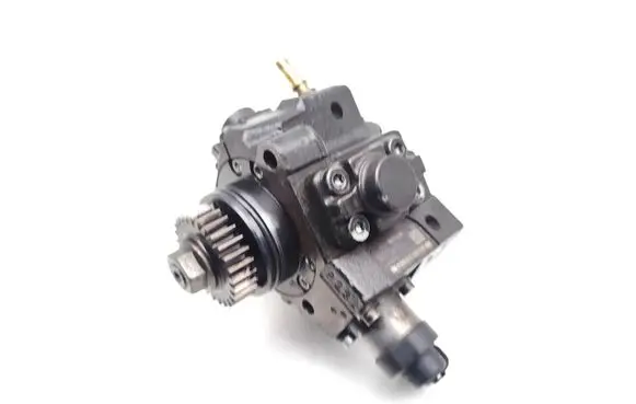 Opel Vivaro Fuel injection high pressure pump 8200912103 0445010234