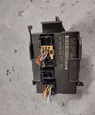 Volkswagen Touran I Comfort/convenience module 1K0959433AR 00010000 S01017H010