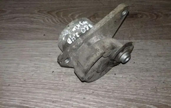 Volvo S80 Alternator belt tensioner 