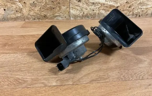 Opel Insignia A Horn signal 0055306