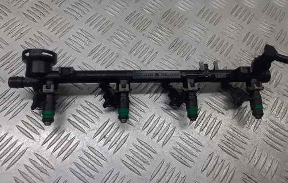 Renault Scenic II - Grand scenic II Fuel main line pipe