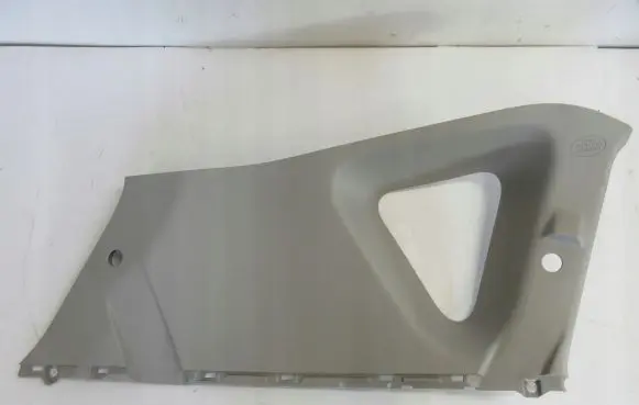 Toyota Verso (C) pillar trim