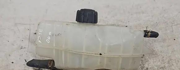 Nissan Note (E11) Coolant expansion tank/reservoir