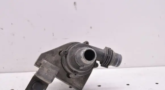 BMW 5 E60 E61 Electric auxiliary coolant/water pump 6922647