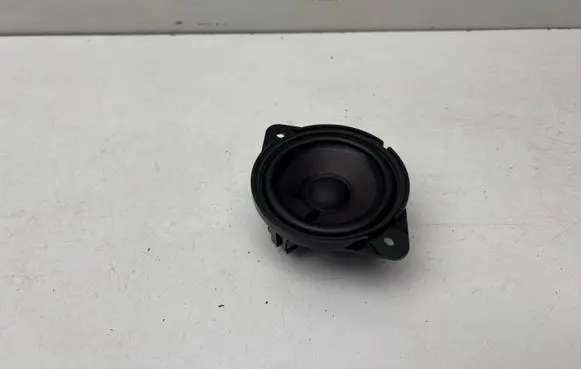 Audi A4 S4 B8 8K Parcel shelf speaker 8K9035709