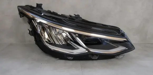 Volkswagen Golf VIII Headlight/headlamp 5H1941006 9001VR4AAEC1 90150891