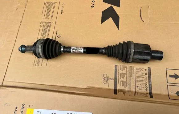 Mercedes-Benz S C217 Front driveshaft A2173304700