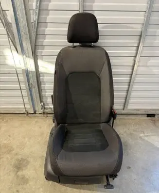 Volkswagen Golf Sportsvan Front passenger seat