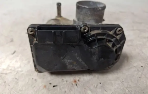 Toyota Yaris Throttle body valve 22030-0Q030