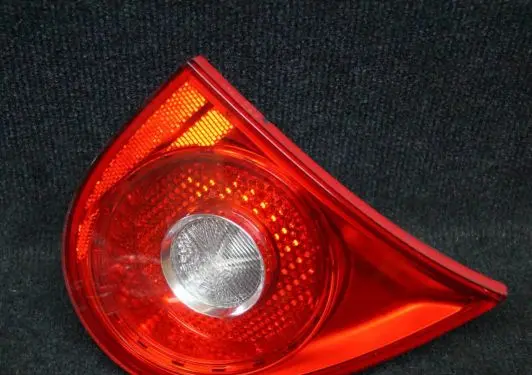 Volkswagen Golf V Tailgate rear/tail lights 1K6945093F