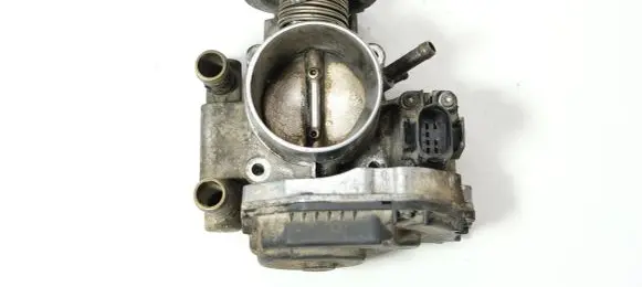 Audi A4 S4 B5 8D Throttle valve 058133063