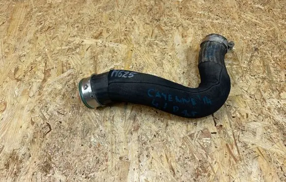 Porsche Cayenne (92A) Intercooler hose/pipe 7P0145967A