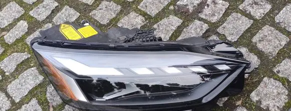 Audi RS5 Headlight/headlamp 8W6941086A