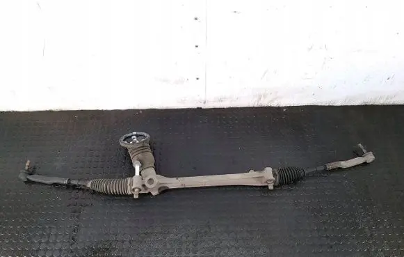 Toyota Avensis T270 Steering rack PB000360