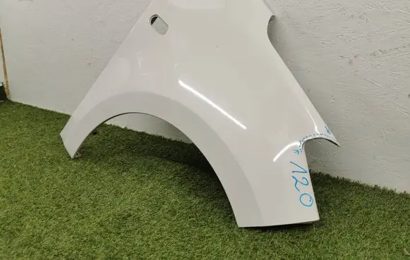Seat Mii Fender 1S0821106F