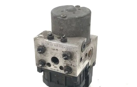 Volkswagen PASSAT B5 ABS Pump 0273004282