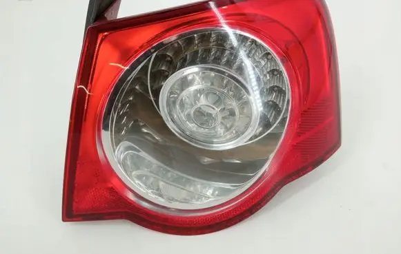 Volkswagen PASSAT B6 Rear/tail lights 