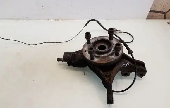 Peugeot 307 Front wheel hub