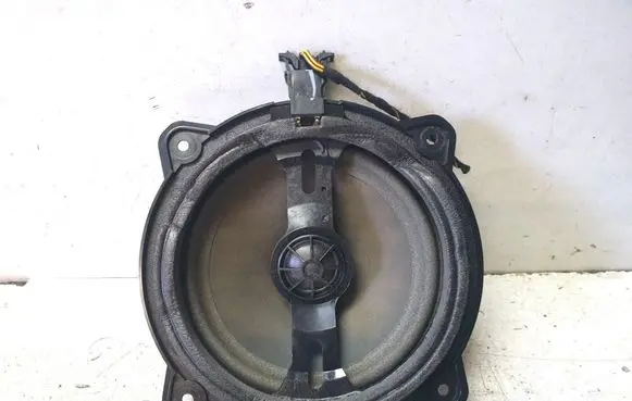 Audi A3 S3 8P Front door speaker 8H0035411