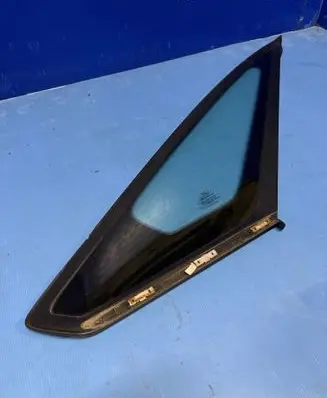 Ford Galaxy Front triangle window/glass 43R001605