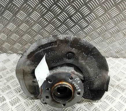 BMW X1 F48 F49 Front wheel hub 6876645