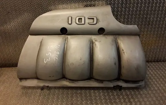 Mercedes-Benz E W210 Engine cover (trim) 6110100467 A6110100467